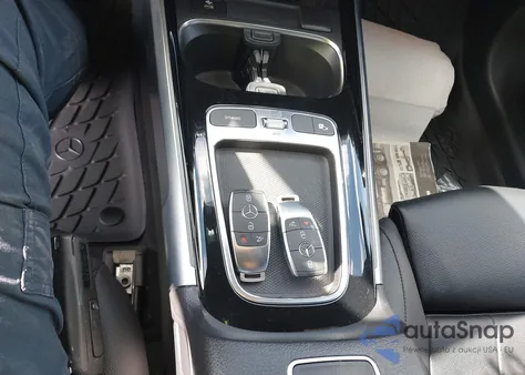 2024 Mercedes-Benz Glb 250 4Matic from USA, damaged, VIN W1N4M4HB7RW372666